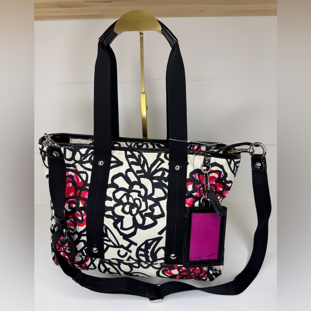 Coach Poppy Daisy Floral Graffiti Tote Style F16583 and Matching Luggage Tag